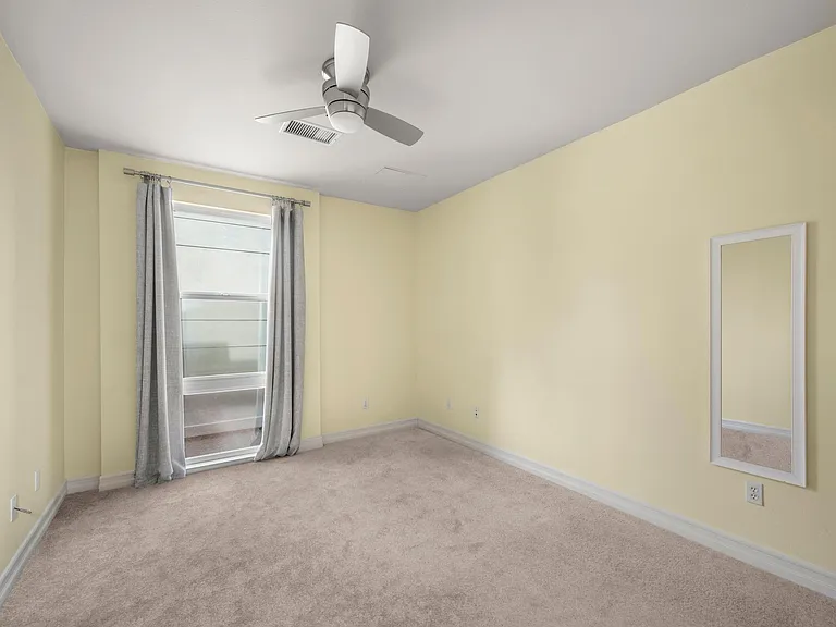 525 11th Ave #1301 — Photo 14