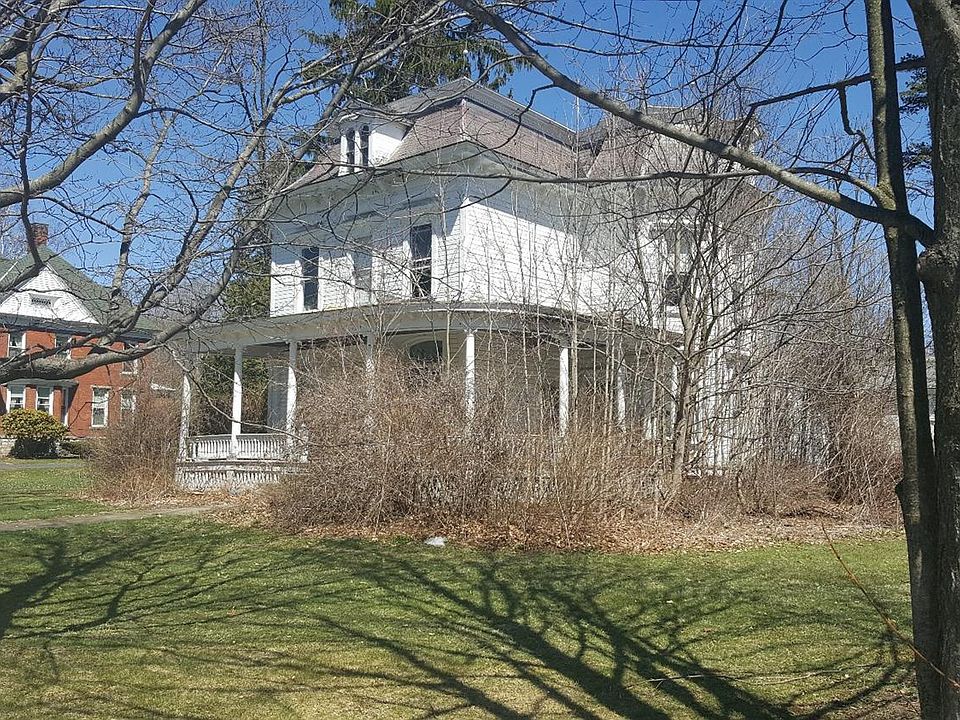 2nd image of 5 Division St