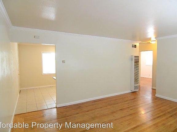 3rd image of 1653 Mono Ave