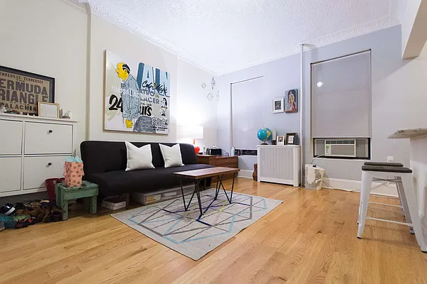 Rented by Twyford Real Estate | media 31