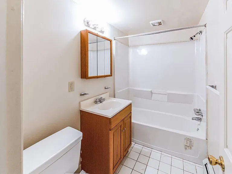 Ridgeview Apartment Homes — Photo 15