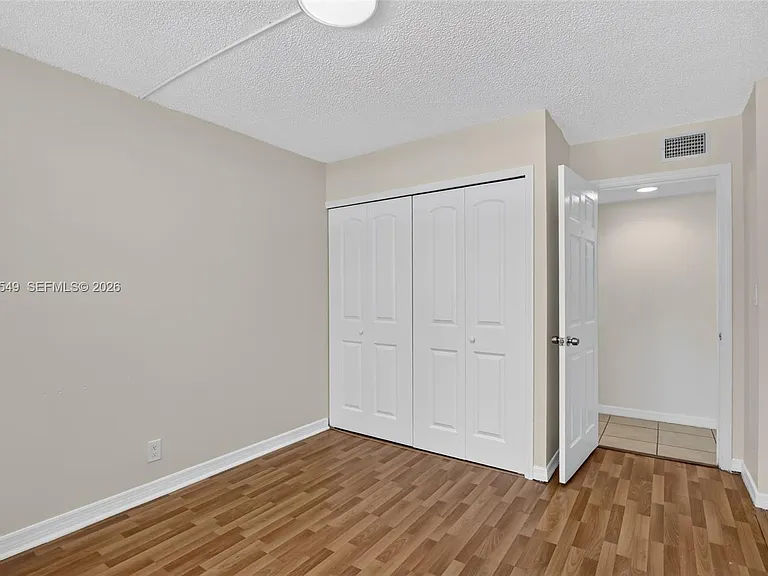 220 Lakeview Dr #210 — Photo 26