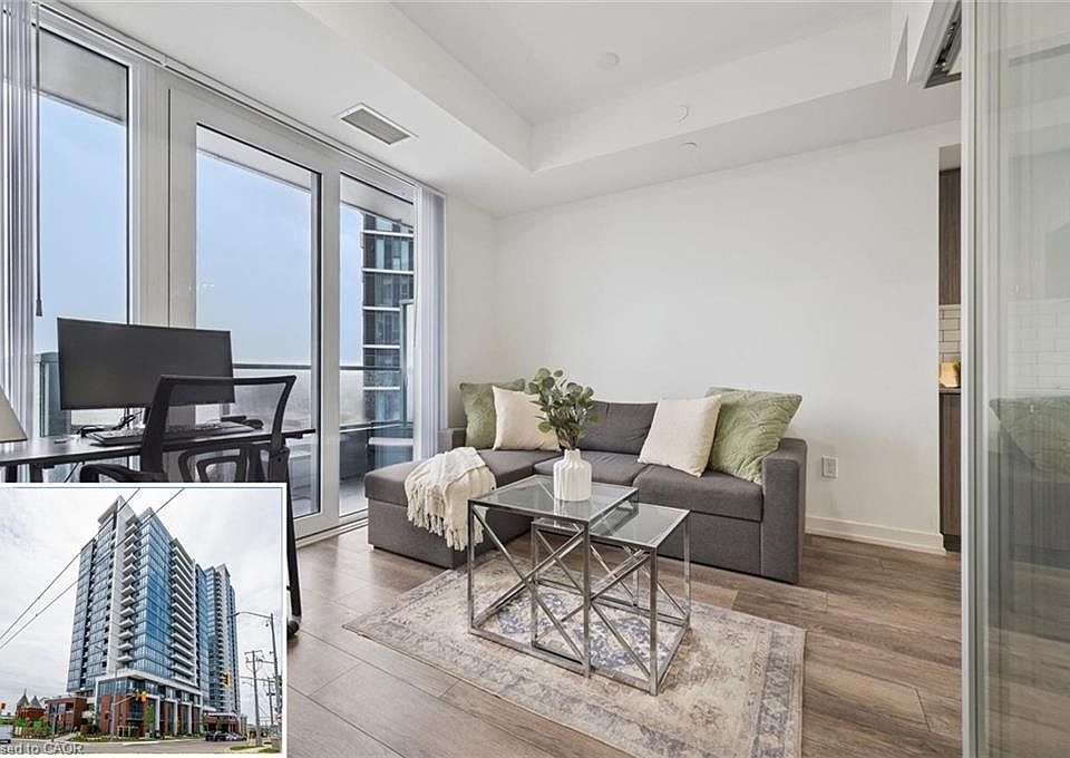 1st image of 15 Wellington St S #903
