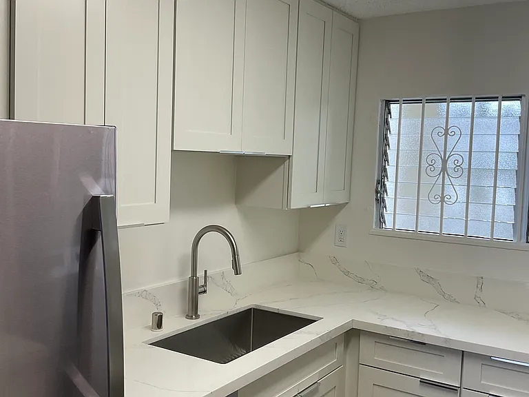 469 Ena Rd #2202 — Photo 4