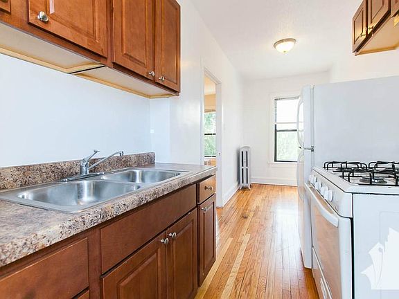 2nd image of 2647 N Spaulding Ave #Gw