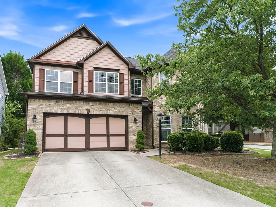 3210 Warbler Way
