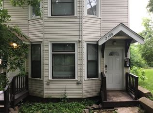 2308 W 4th St #2, Duluth, MN 55806