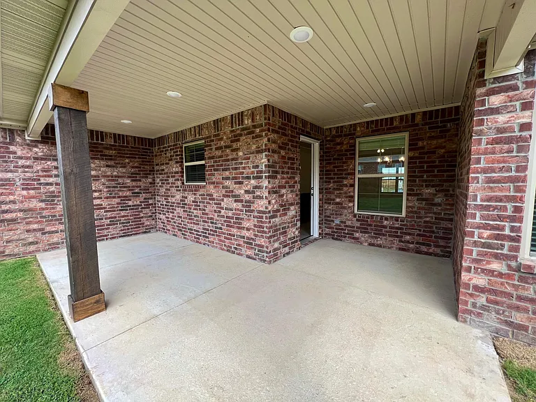 925 Sugar Pine St — Photo 23