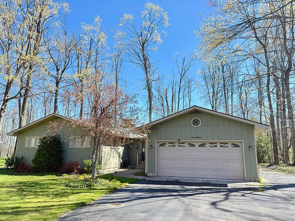 1st image of 569 Woodside Ln