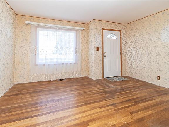 5th image of 9054 N 200 W