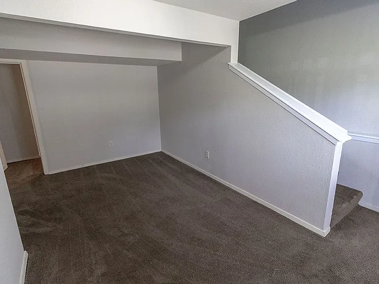 1015 W Ash St — Photo 23