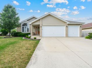 2911 Bisbee Dr, Joliet, IL 60432