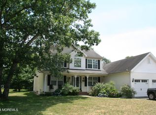 307 Lighthouse Dr, Manahawkin, NJ 08050