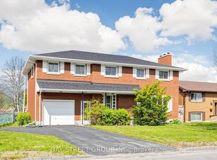 14 Machar Pl, Kingston, ON K7M 1L6