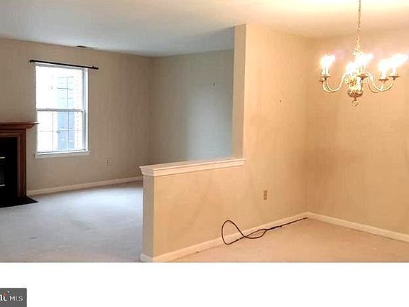 4th image of 149 Laurel Ct