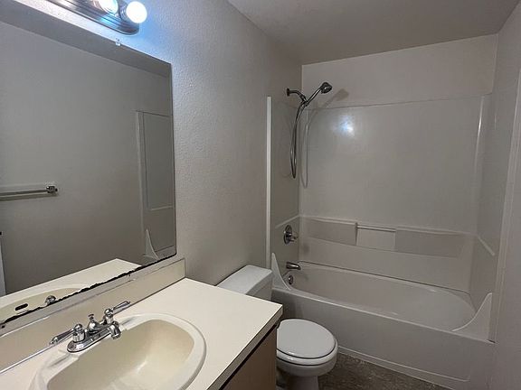 5th image of 1409 Folsom Ave #3