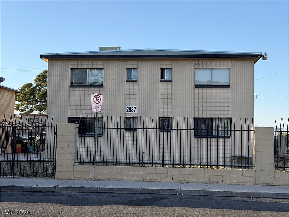 1st image of 2937 Elm Ave