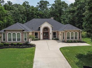 18741 E Cool Breeze Ln, Montgomery, TX 77356