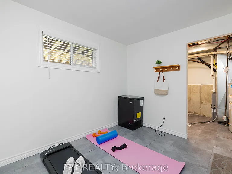 25 Hattie Ct — Photo 28