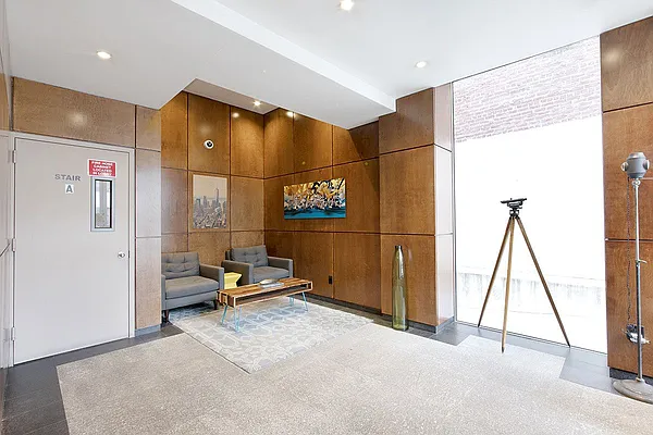 Rented by Bold New York | media 28