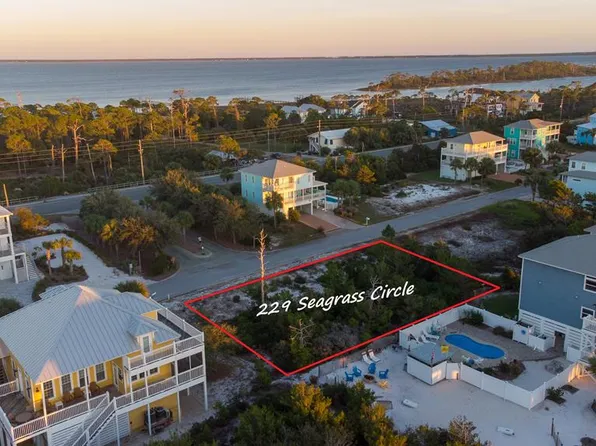 229 Seagrass Cir, Port Saint Joe, FL 32456