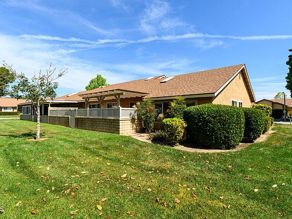 4th image of 40218 Village 40