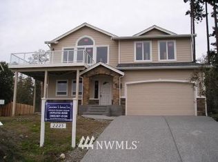 2225 Cleven Park, Camano Island, WA 98282