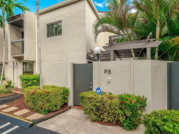 4700 SW 67th Ave APT P8, Miami, FL 33155