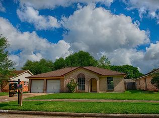 13822 Locke Ln, Houston, TX 77077