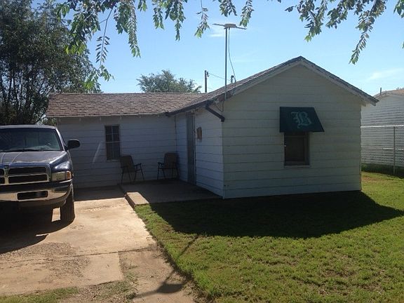 4th image of 1813 N Kansas Ave