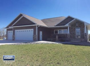 3747 Phillips Rd, Green Bay, WI 54311