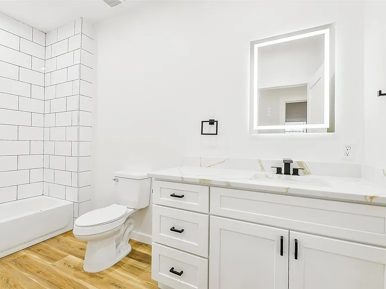 7486 Stanwick Dr #B — Photo 16
