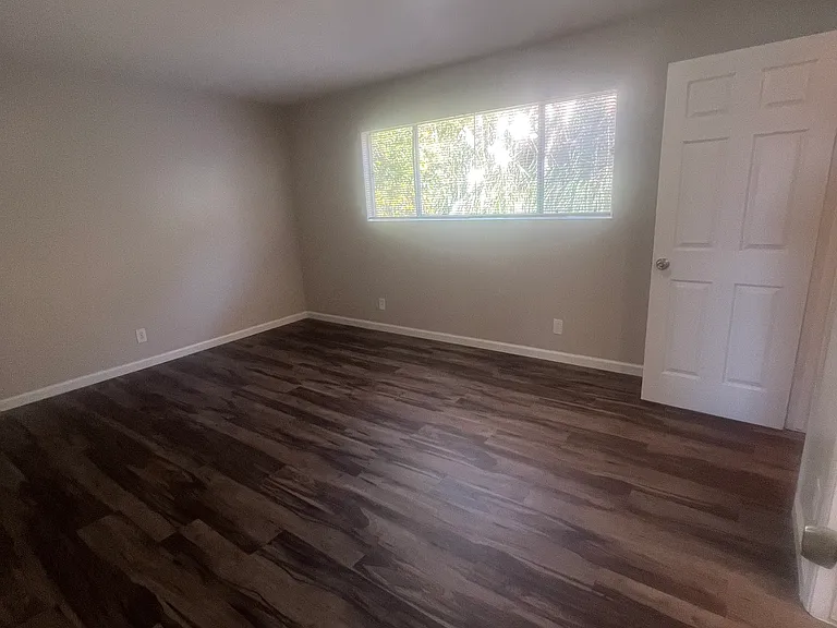 25684 Spring Dr #D — Photo 11