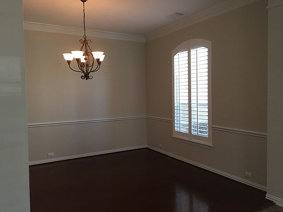 5th image of 14514 Logan Falls Ln