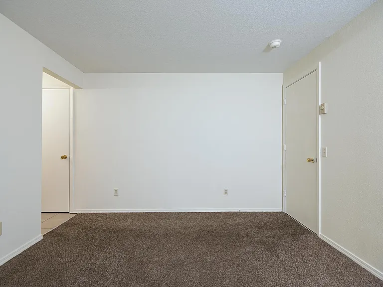 Caldera at Sunnybrook | The Landing Bedroom