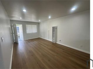 8649 S Figueroa St, Los Angeles, CA 90003