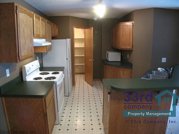 4th image of 368 Gironde Ct