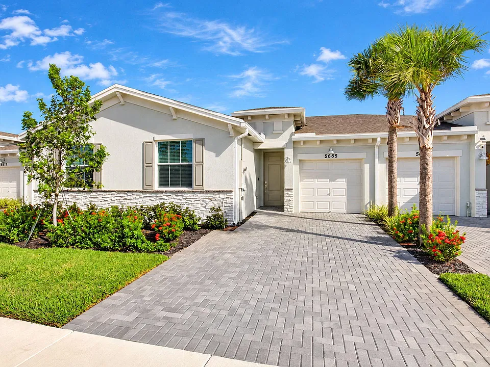 5665 Divine Dr