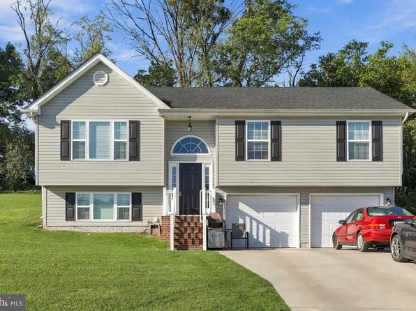 54 Lilleigh Ct, Maurertown, VA 22644
