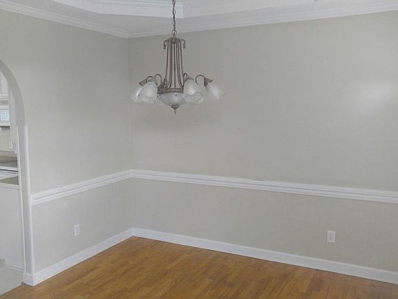 5th image of 2596 Ironwood Dr