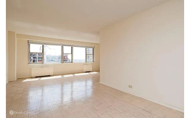 Rented by Douglas Elliman | media 14