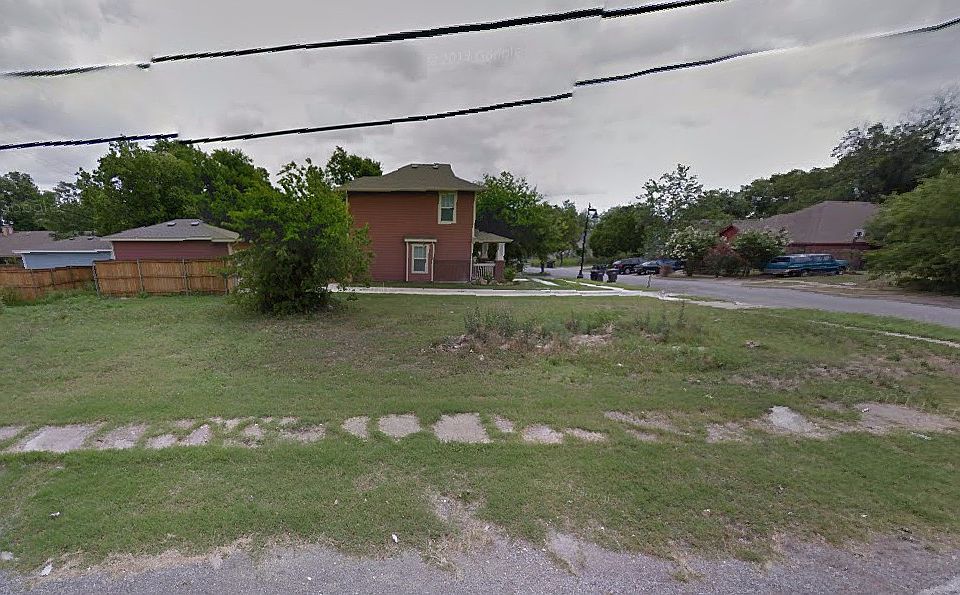 2nd image of 1101 Stella St