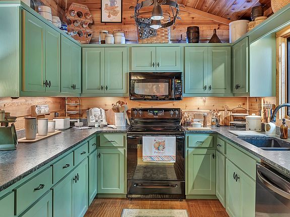 9th image of this home