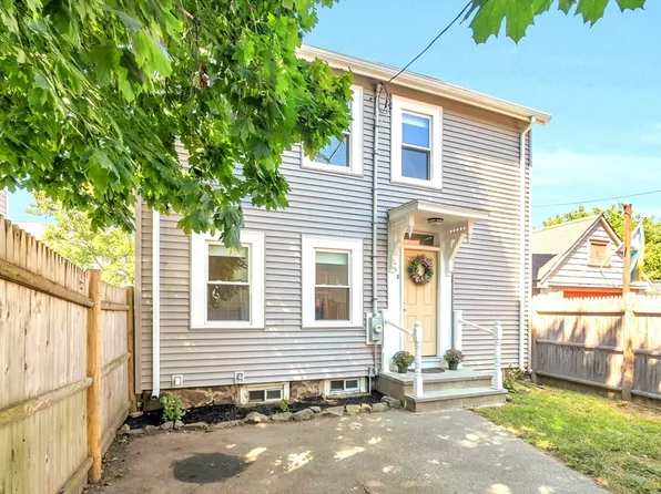 8 Allen St Unit 3, Salem, MA 01970