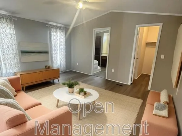 8701 NE 107th Pl, Kansas City, MO