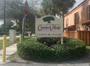 7101 Miami Lakes Dr APT Q22, Miami Lakes, FL 33014