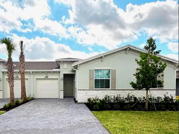 5610 Divine Dr, Delray Beach, FL 33484