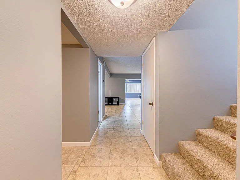 1241 Saint Andrews Dr — Photo 5
