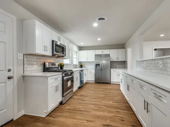 213 E Ridgewood Dr, Garland, TX 75041