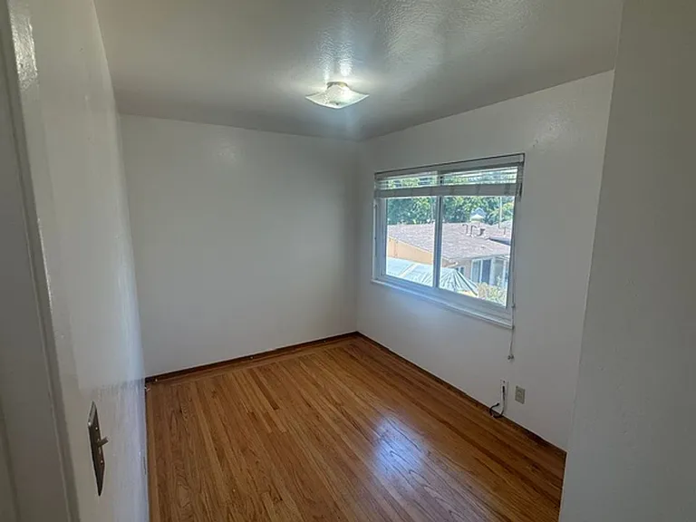 McBryde Ave, 5124 — Photo 10